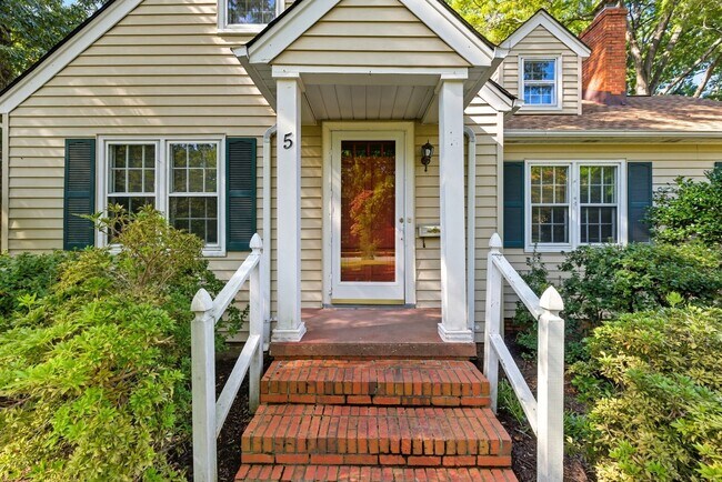 Photo - 5 Oakland Dr