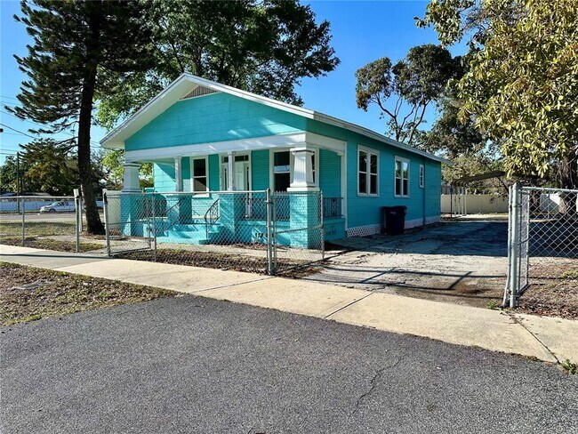 Photo - 1504 E 33rd Ave