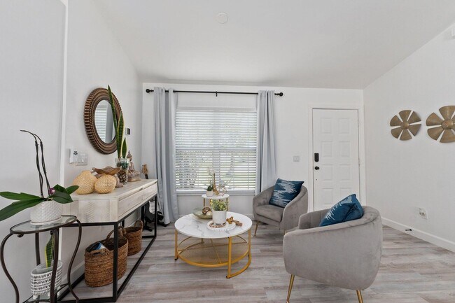 Photo - 5789 NW Belwood Cir