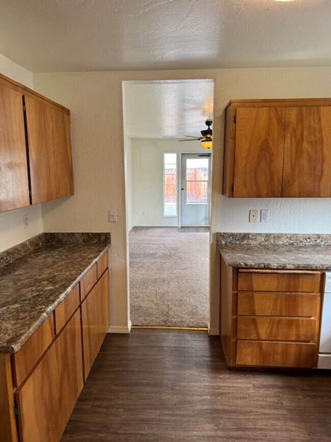 Photo - 118 SHAST A&B Unit B