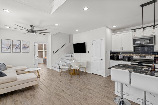 Photo - 3518 Dennis St Unidad SI ID1387517P