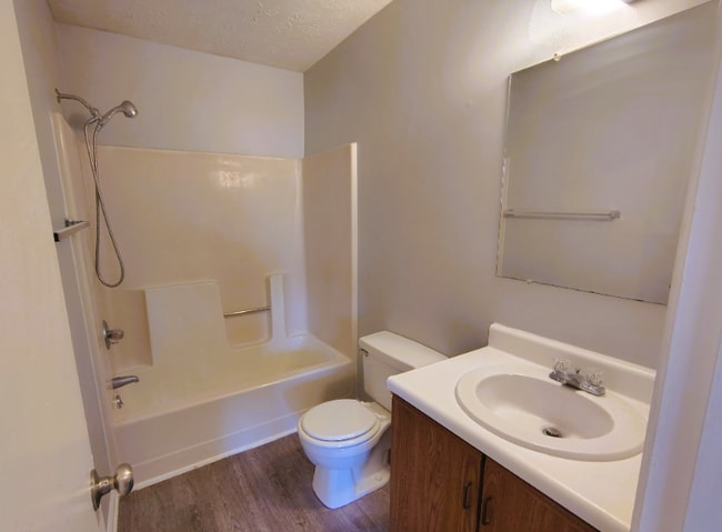 Building Photo - 7 Duiguid Dr