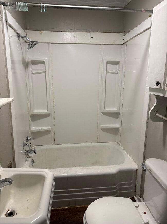 Photo - 131 W 10th St