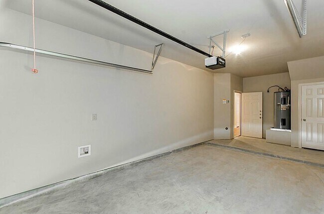 Photo - 64 Woodland Hills Dr Unidad A