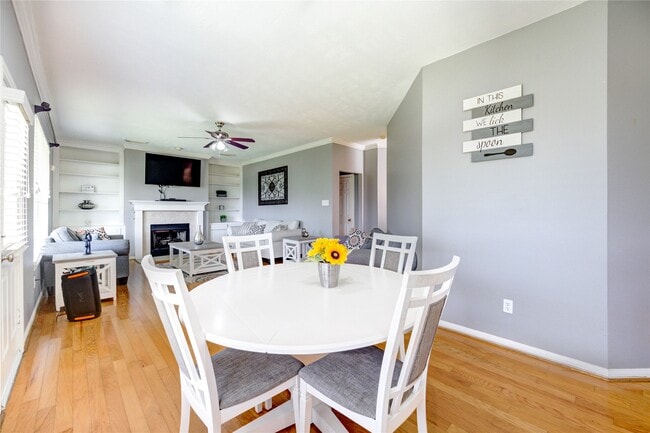 Building Photo - 1731 Maryvale Dr