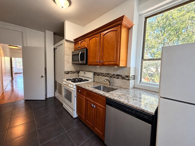 118 Erie St Unit 5