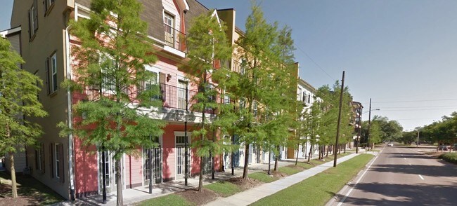 Photo - Fieldhouse Condominiums