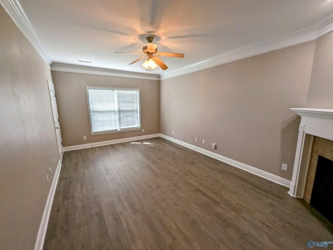 Photo - 1224 Autumn Ln SW
