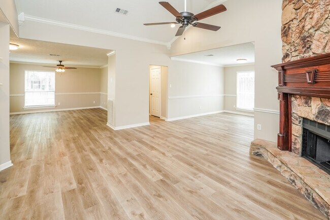 Photo - 17311 Modbury Dr