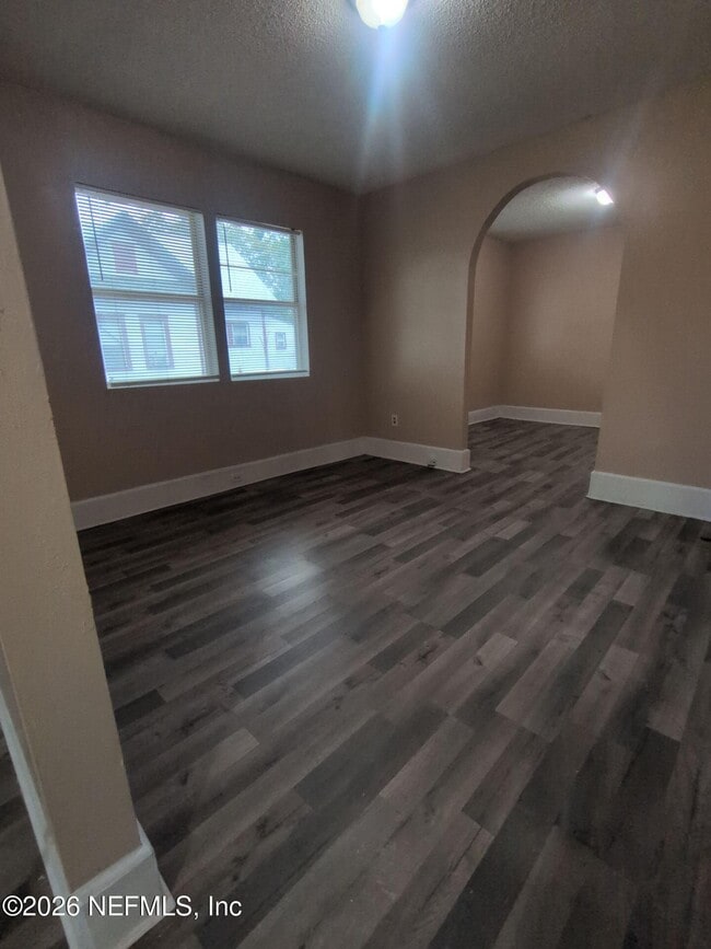 Photo - 1319 Steele St