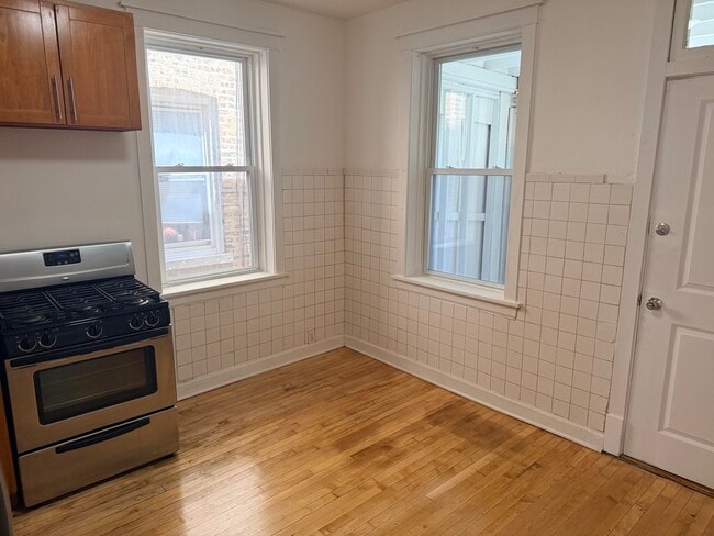 Photo - 1903 S 49th Ave