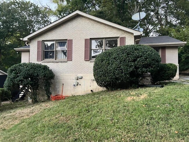 Photo - 146 Tusculum Rd