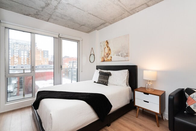 Photo - 1227 Av. de l'Hôtel-de-Ville Unit SI ID1261803P