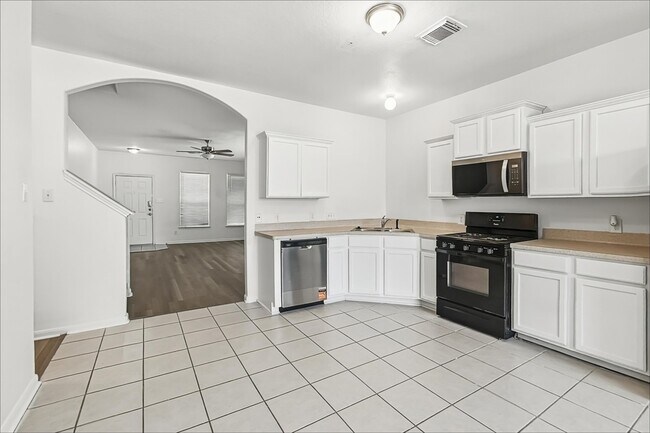 1631 Laura Anne Dr