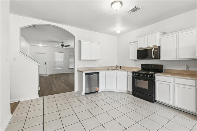 Photo - 1631 Laura Anne Dr