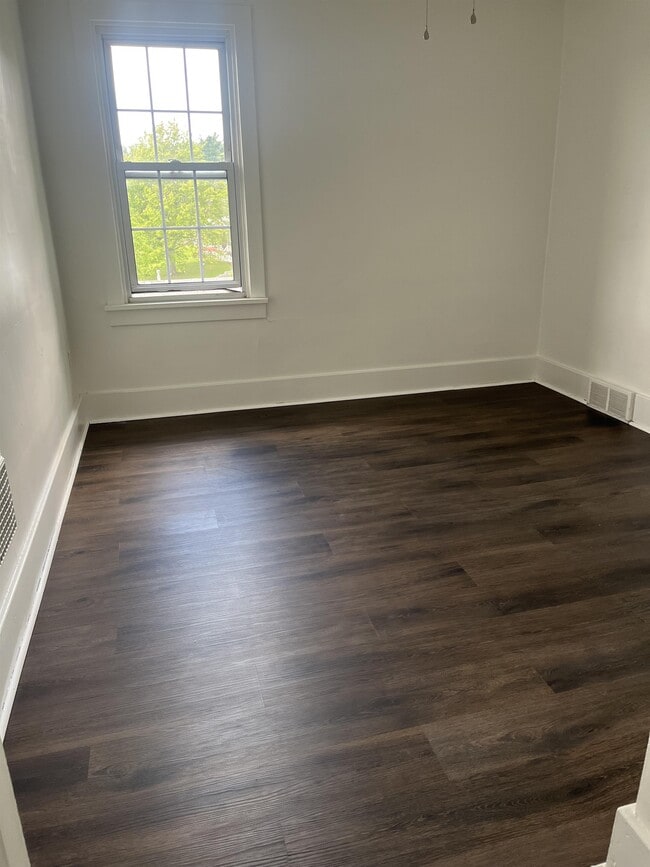 Photo - 4765 W Newton Rd