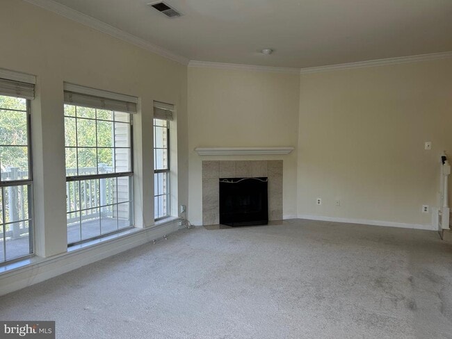 Building Photo - 660 Gateway Dr SE Unit 103 Rental