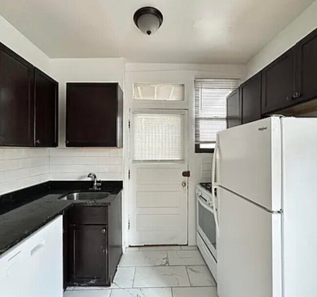 1321 W Estes Ave Unit ONE BEDROOM - 1321.5 #49