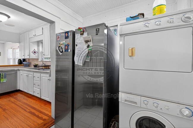 Photo - 712 Shell St