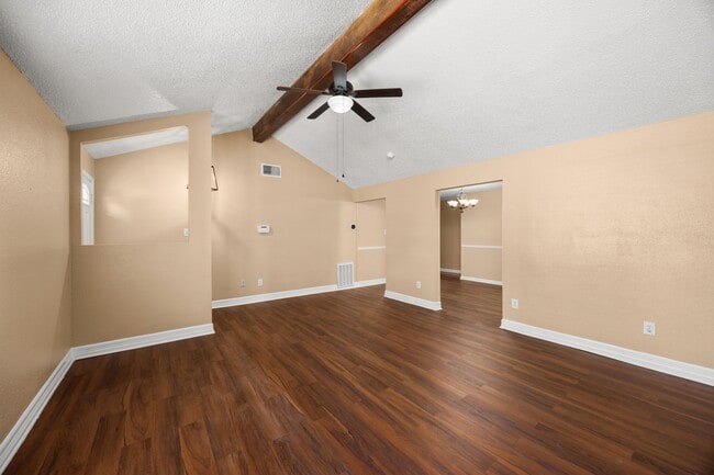 Building Photo - 1014 Three Forks Dr