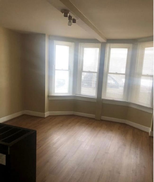 Building Photo - 179 2nd Ave