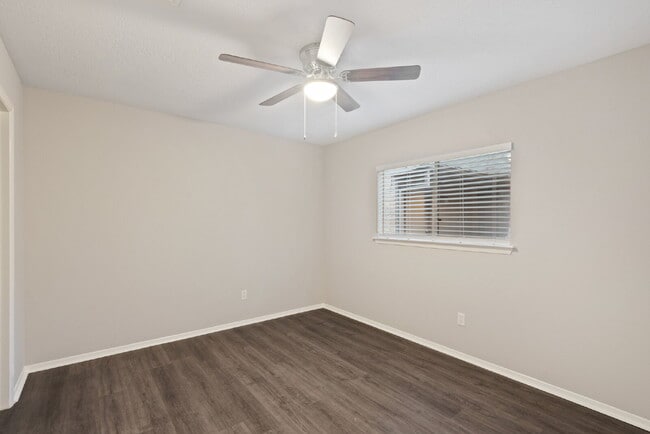 Photo - 2411 Cypressvine Dr