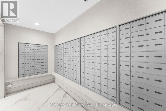 Photo - 38 Monte Kwinter Ct Unité 102