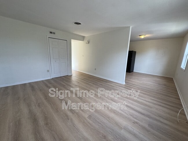 Photo - 227 Wakefield Rd