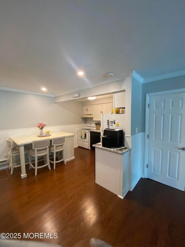 Photo - 1382 Ocean Ave Unit b1