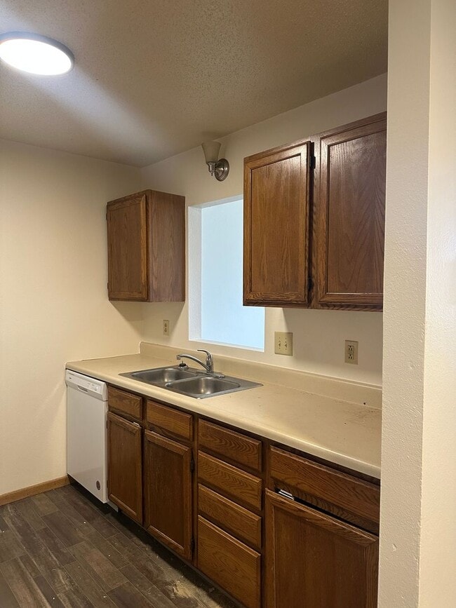 Eastwood 1204