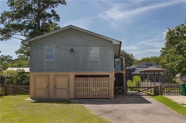 Building Photo - 3113 Bayou View Dr Rental