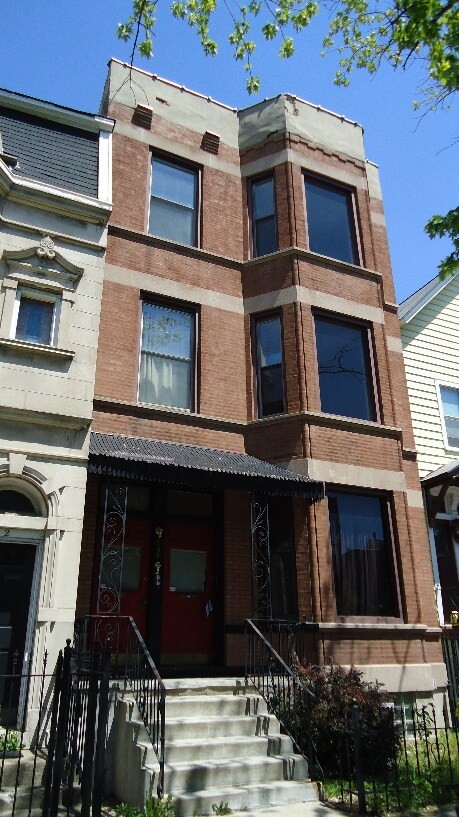 Photo - 1138 W Addison St