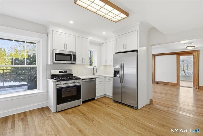 Photo - 2750 Whitney Ave