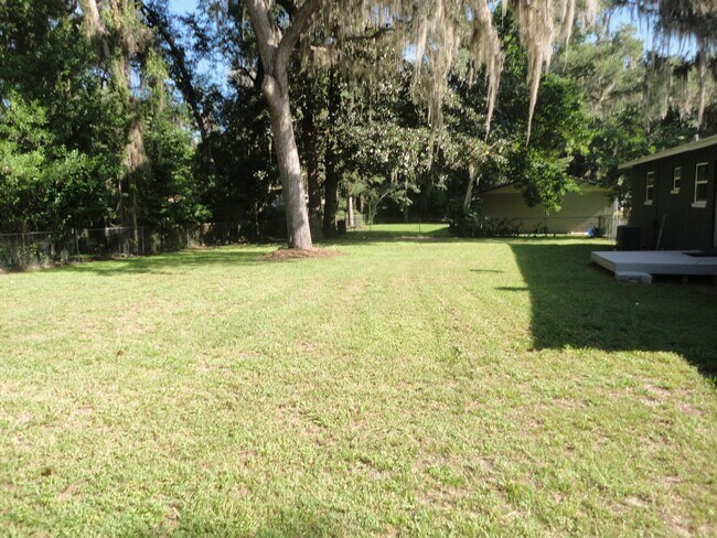 Photo - Nice 4 bedroom/2 Bathroom home