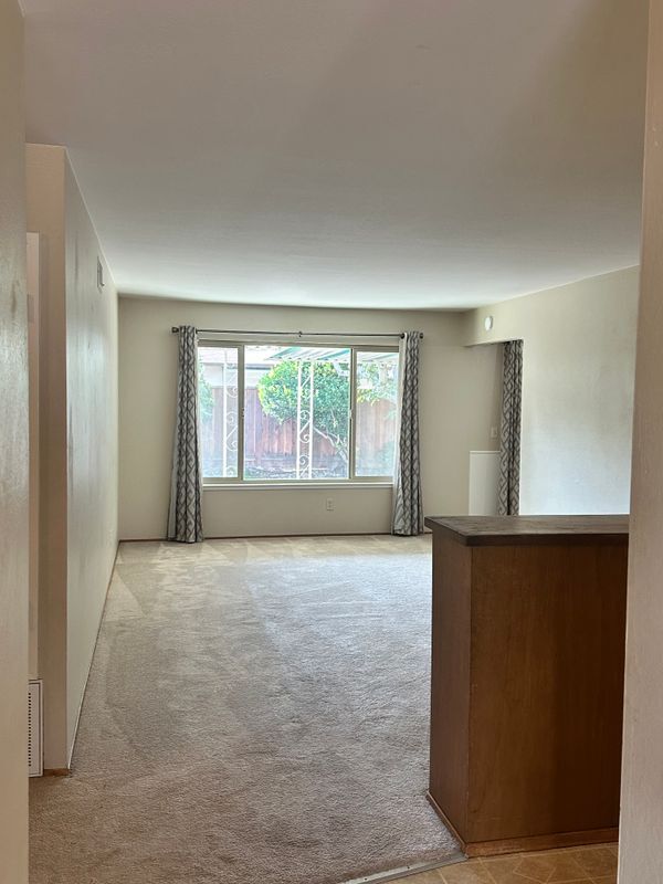 Photo - 715 Caliente Ave