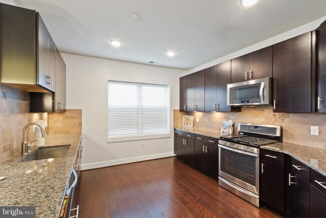 Photo - 2903 Bleeker St Unit 5-101
