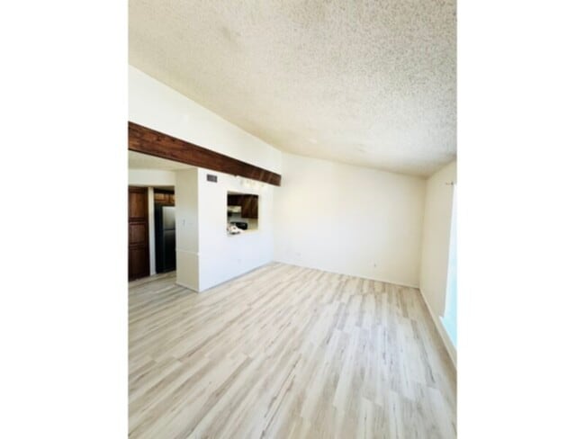 Photo - 1324 Bluffview Dr