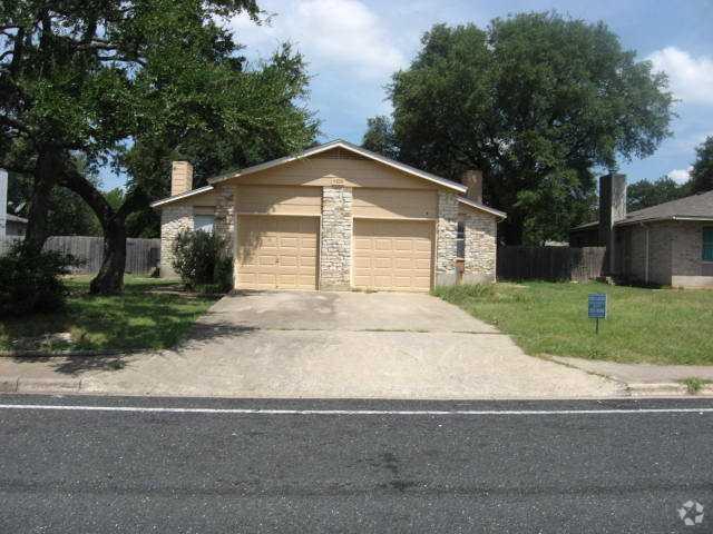 Building Photo - 11600 Rustic Rock Dr Rental