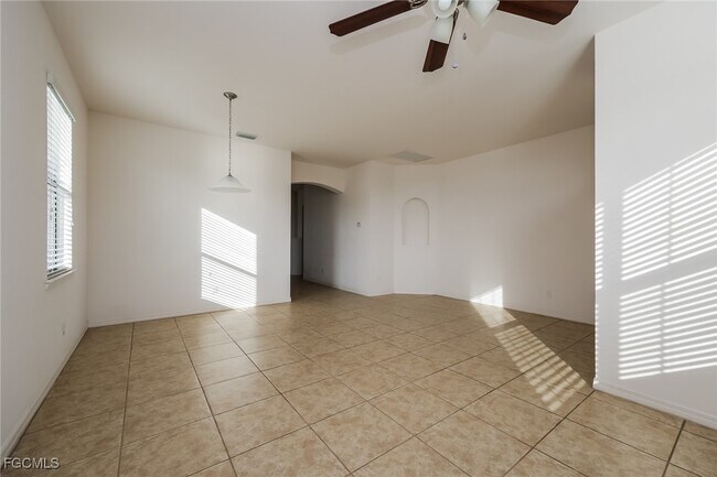 Photo - 1631 SW 25th Ln