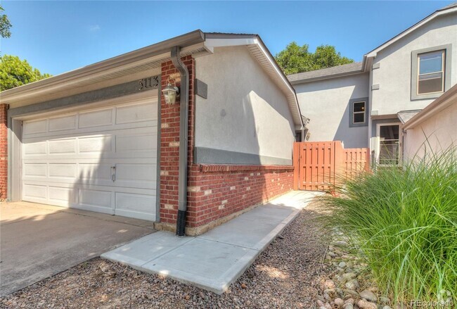 Building Photo - 5113 S Emporia Way Rental