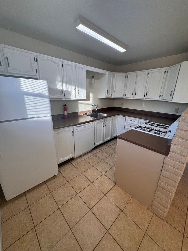 Photo - 3504 Oakview Dr