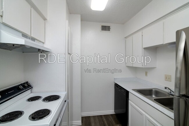 Photo - 7048 Glenview Dr Unit 47