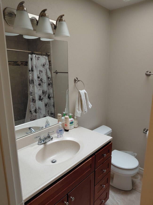 Photo - 575 Pierpont Dr