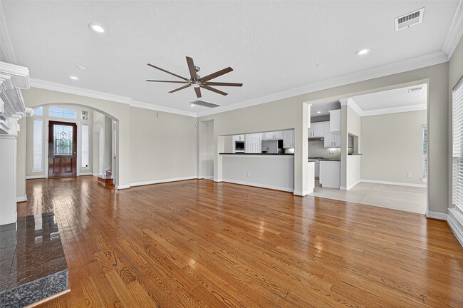 Building Photo - 1902 Sparrows Ridge