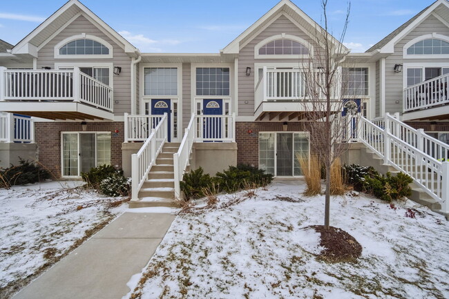 Building Photo - 7214 Farmstead Ln