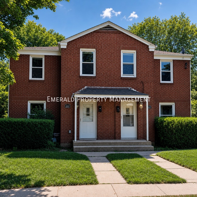 Building Photo - 2215 Hecker Ave Unit 2217