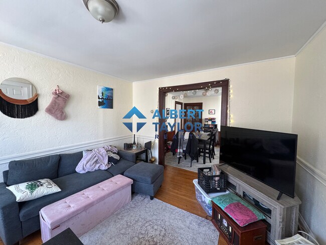 Photo - 58 Brock St Unit 2