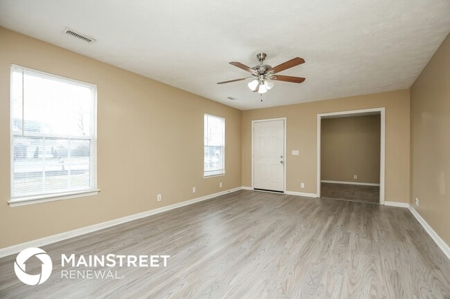 Photo - 664 Crescent Rd