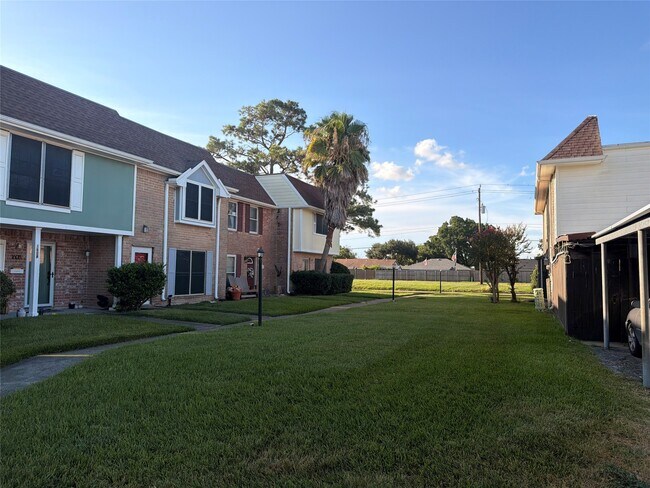 Photo - 4210 Wyatt St Unit 7