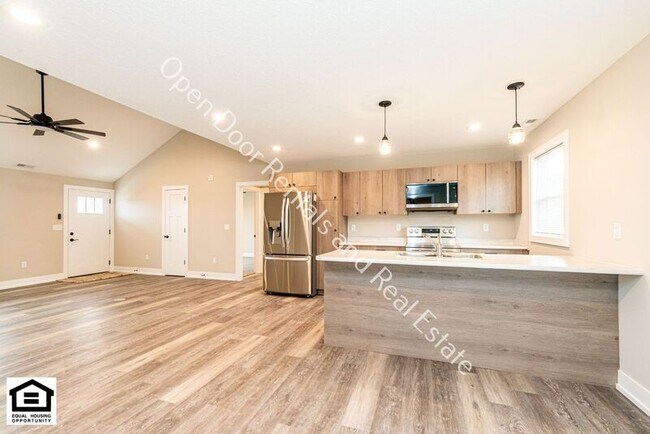 Photo - 10545 Old Leo Rd